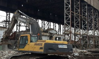 Демонтаж ангаров в Хабаровске под ключ - стоимость от 1550 руб. | 2Землекопа-Хбр