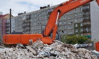 Вывоз строительного мусора с участка в Хабаровске недорого от 1550 руб. | 2Землекопа-Хбр
